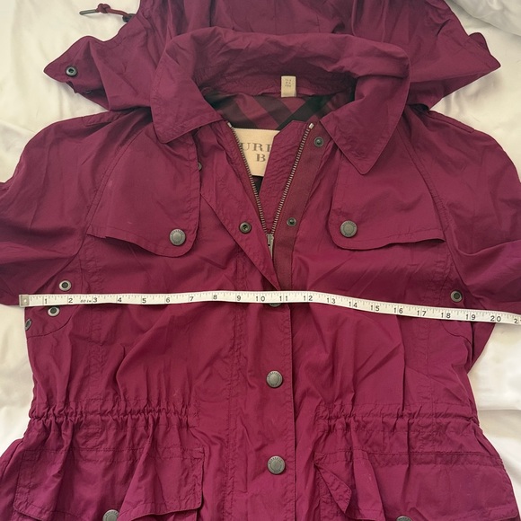 Burberry Brit Fuchsia Hooded Rain Jacket Women’s Size 6 Lightweight - Picture 9 of 11